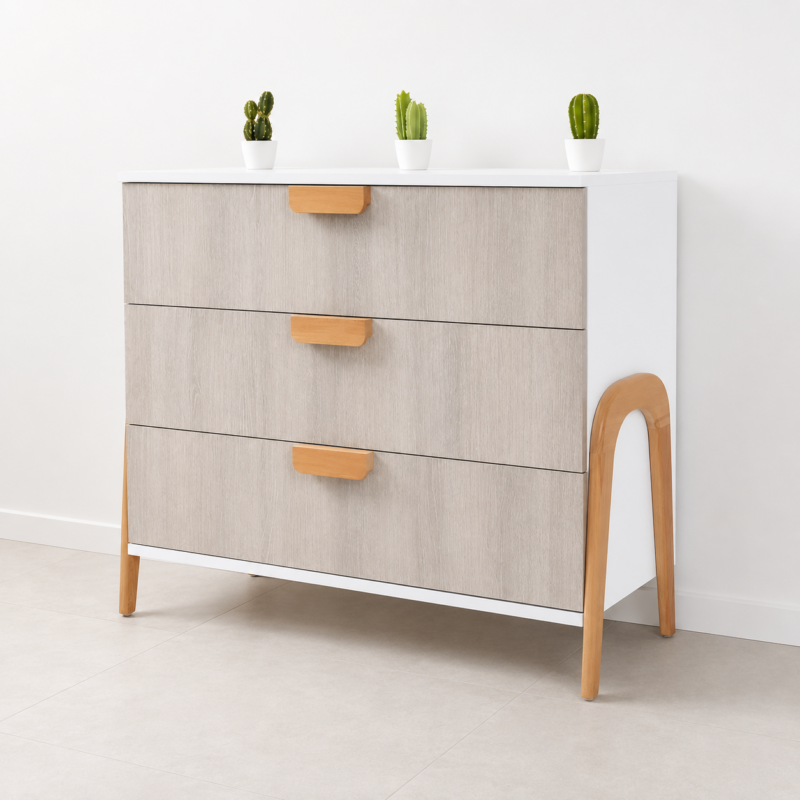 Commode scandinave moderne à 3 tiroirs avec finition gris clair et blanc, pieds en bois naturel et design minimaliste.