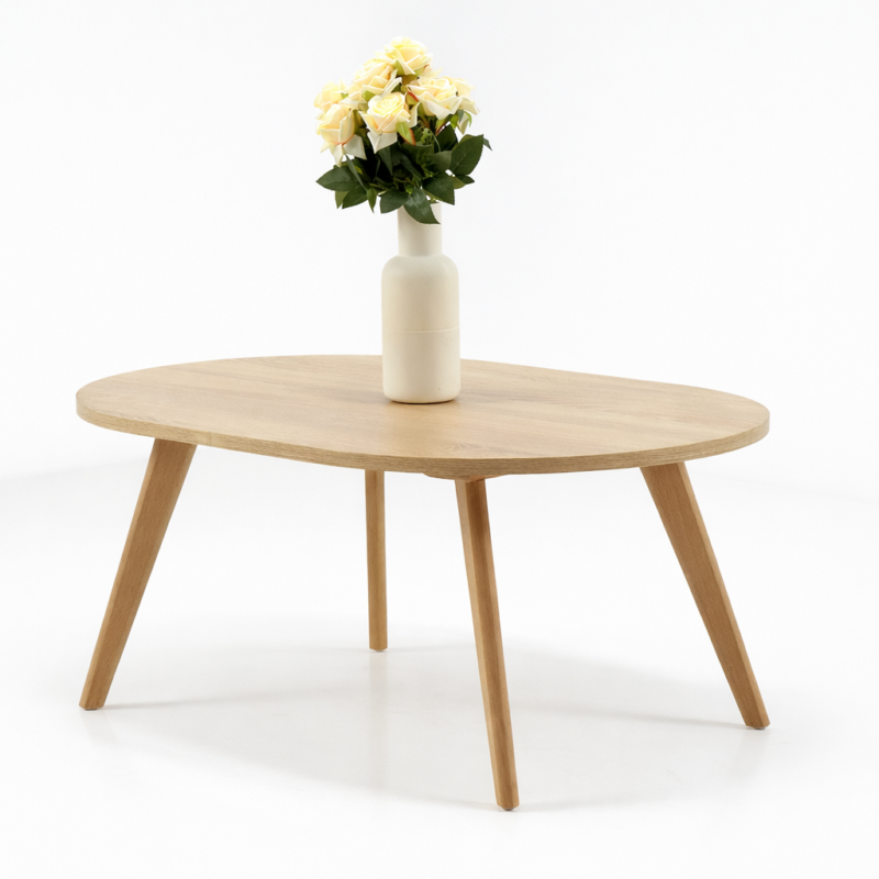 Table basse ovale en bois clair avec pieds inclinés et vase décoratif, style scandinave et minimaliste