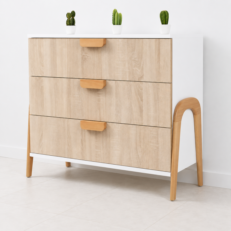 Commode scandinave moderne à 3 tiroirs en bois clair et blanc avec pieds design en bois naturel.