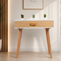 Console d'entrée moderne de style scandinave en blanc et bois naturel avec un grand tiroir et des pieds en bois massif, idéale pour une entrée, un salon ou une chambre.