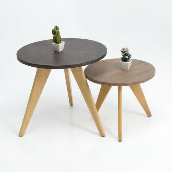 Ensemble de deux tables gigognes rondes en bois avec pieds en bois naturel et plateaux finition foncée et claire, style moderne et minimaliste
