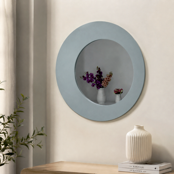 Miroir mural rond avec large cadre blanc au design moderne, idéal pour le salon, l'entrée, la chambre ou la salle de bain.