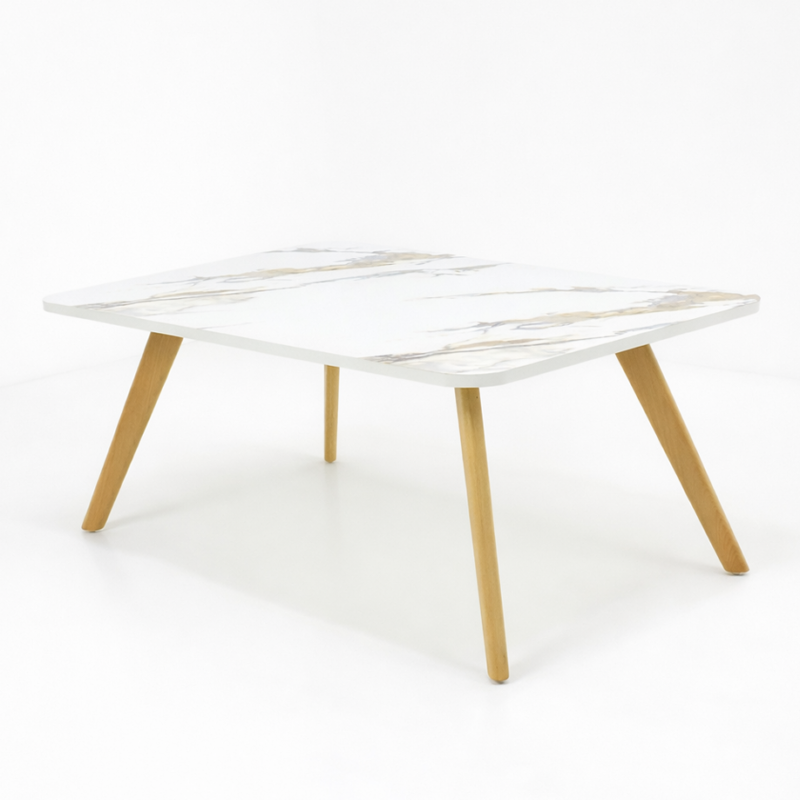 Table basse en bois clair au style scandinave, sobre et élégante, idéale pour un salon moderne.
