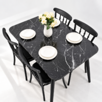 Salle à manger 4 places avec table effet marbre noir et chaises noires